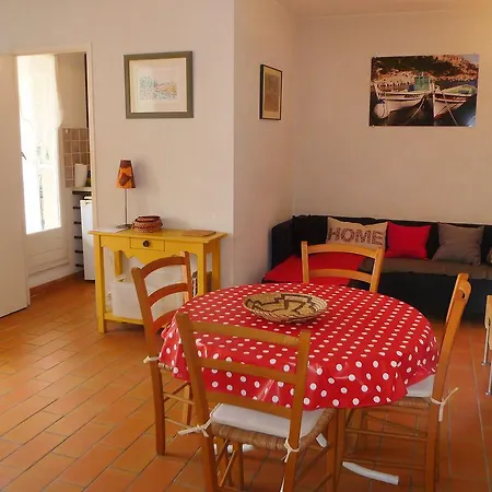 Apartment Mas De La Madrague II Saint Cyr Sur Mer Apartment La Madrague